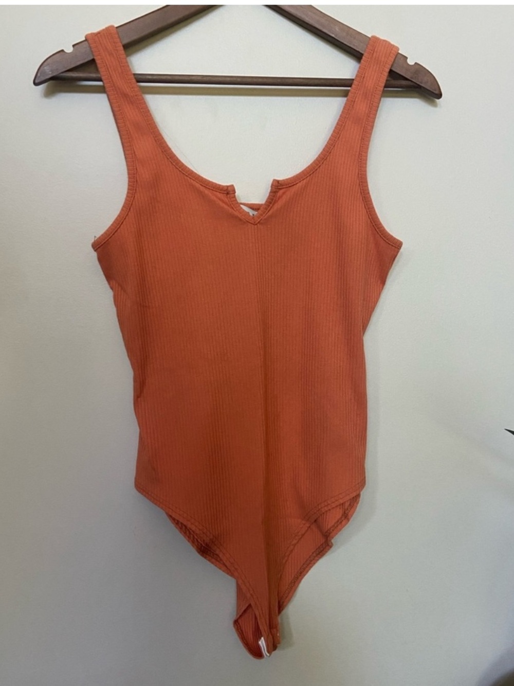 ☀️ Gaze ☀️ burnt orange ribbed bodysuit